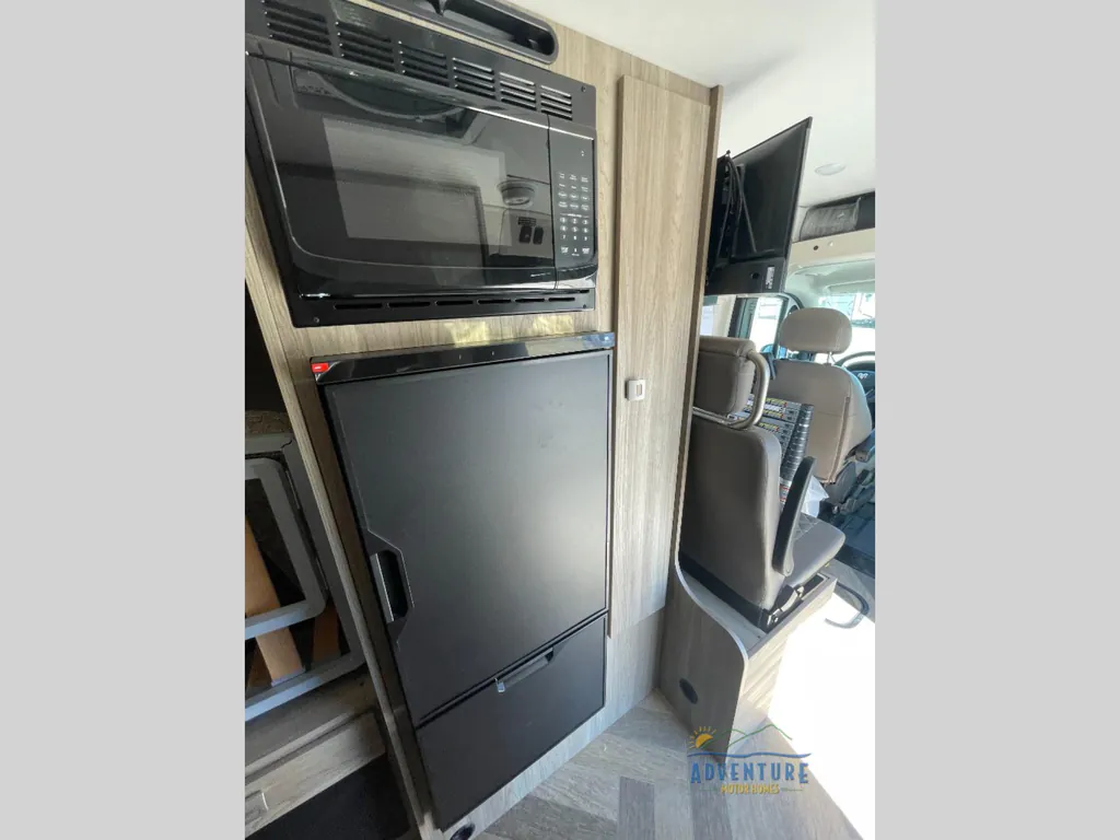 2025 Winnebago Travato 59G, Photos photo 16