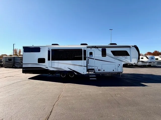 2026 Jayco North Point 390CKDS - Photo 3