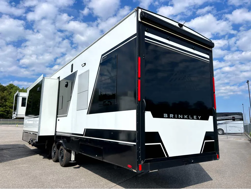 2025 Brinkley Model G 3950, Photos photo 3
