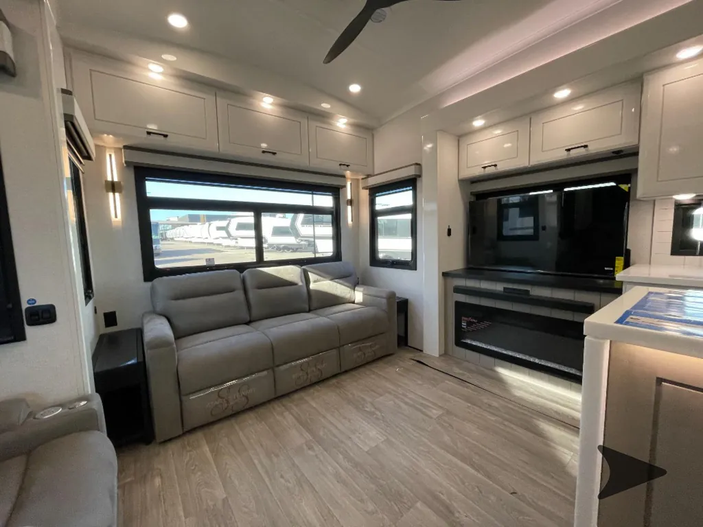 2027 Jayco Pinnacle 32RLTS, Photos photo 16