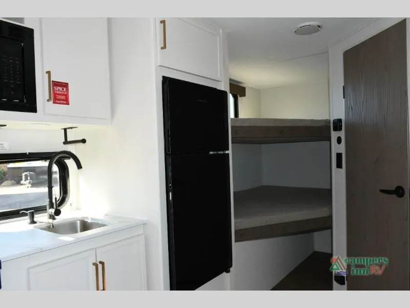 2027 Grand Design Transcend One 161DB - Photo 3