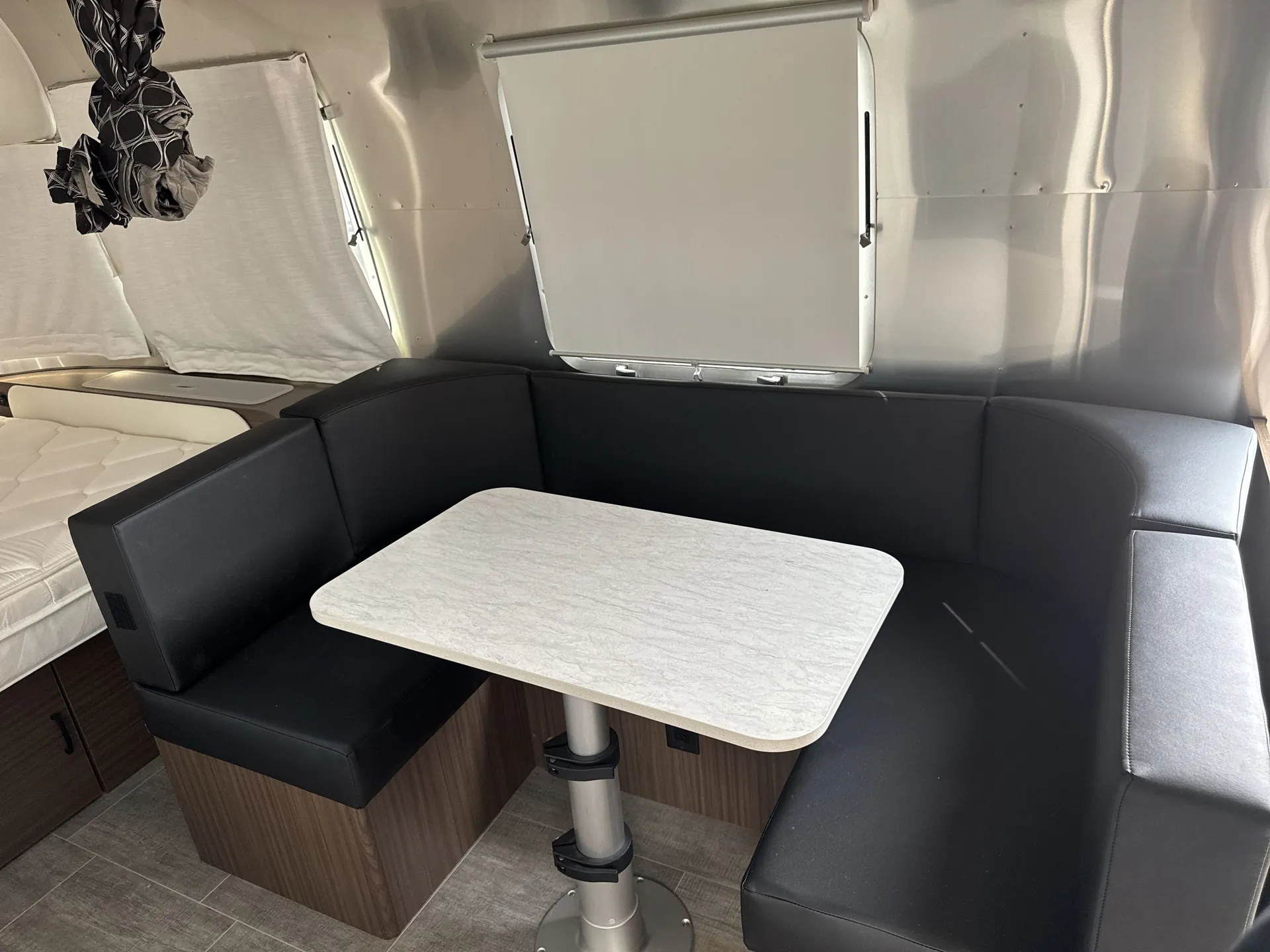 2020 Airstream Caravel 22FB — living area main