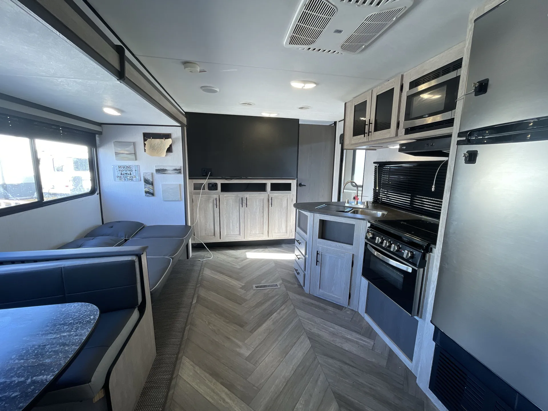 2021 Heartland Prowler 271BR — living area main