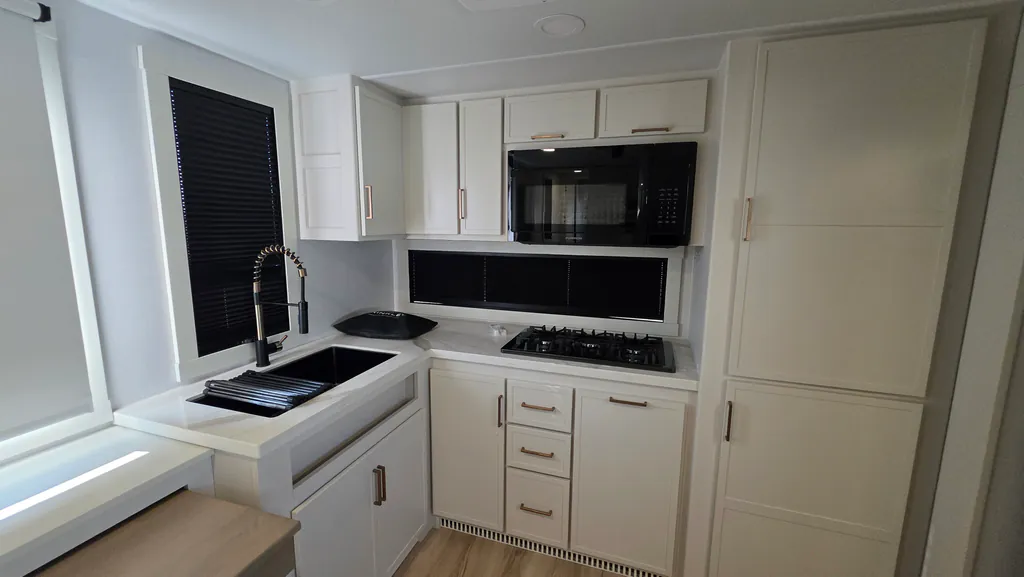 2025 Brinkley Model I 275, Photos photo 13