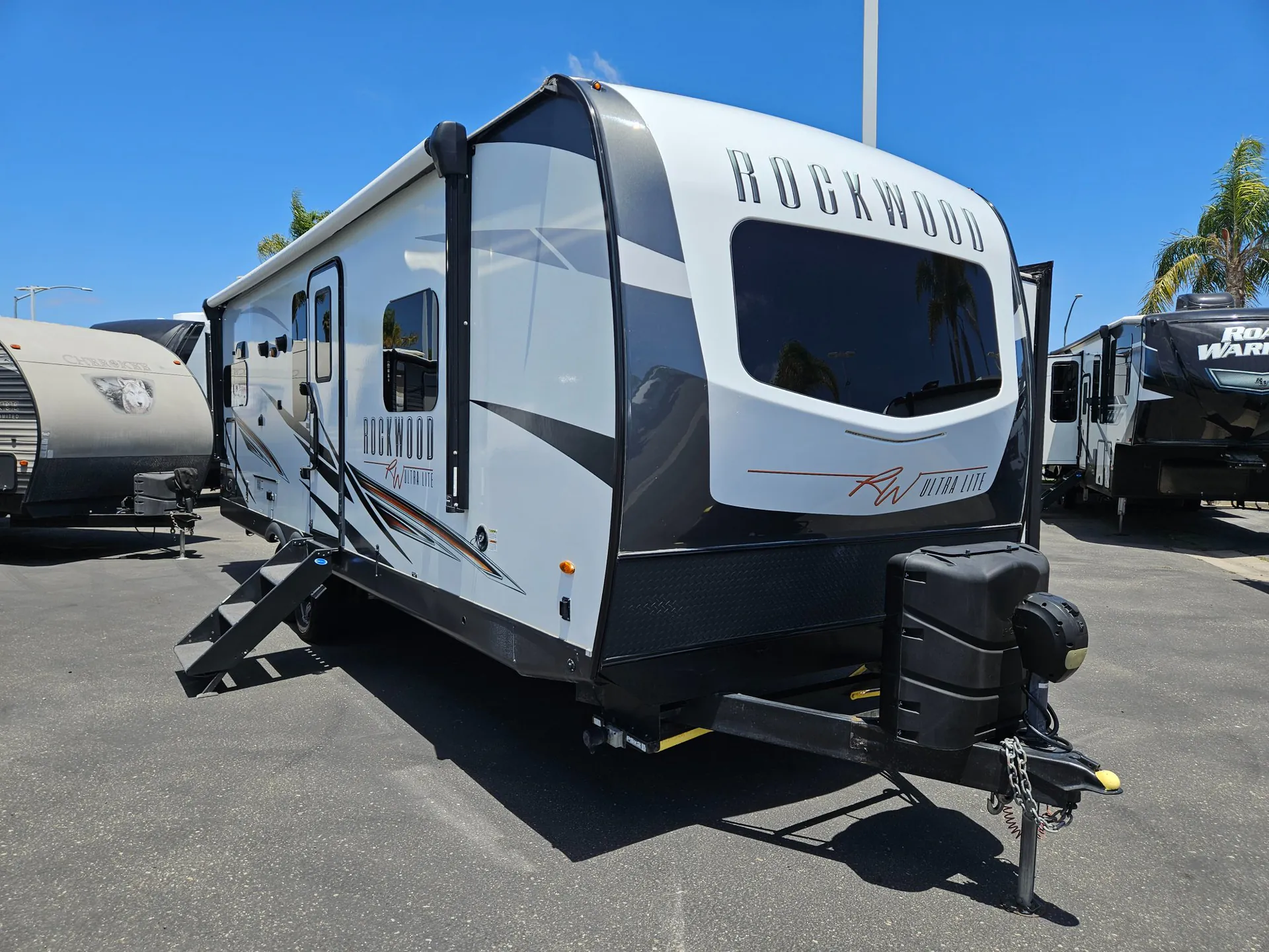 2021 Forest River Rockwood Ultra Lite 2613BS - Photo 2