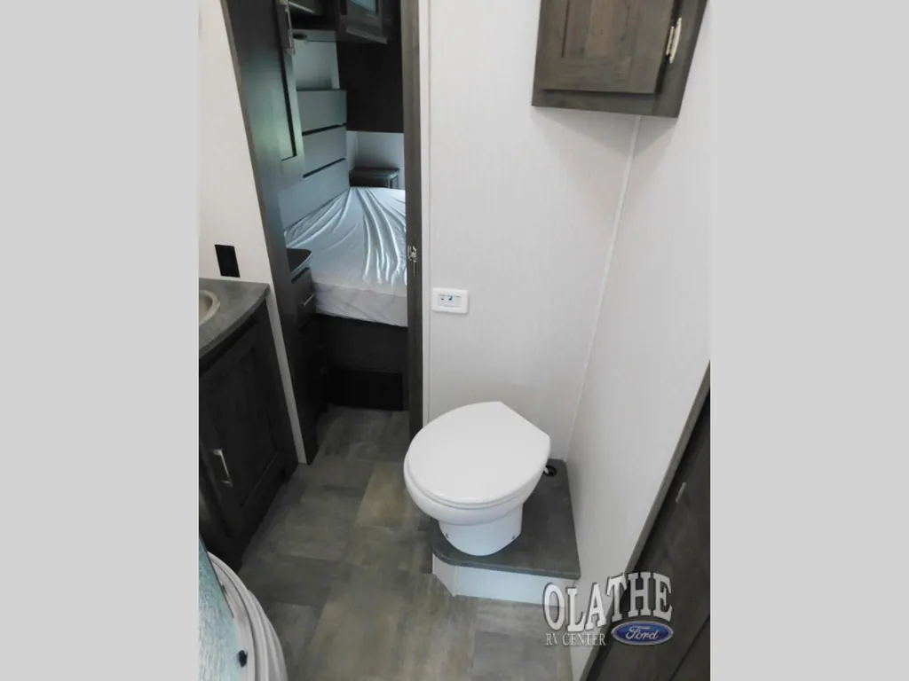 2023 Coachmen Pursuit 31BH, Photos photo 16