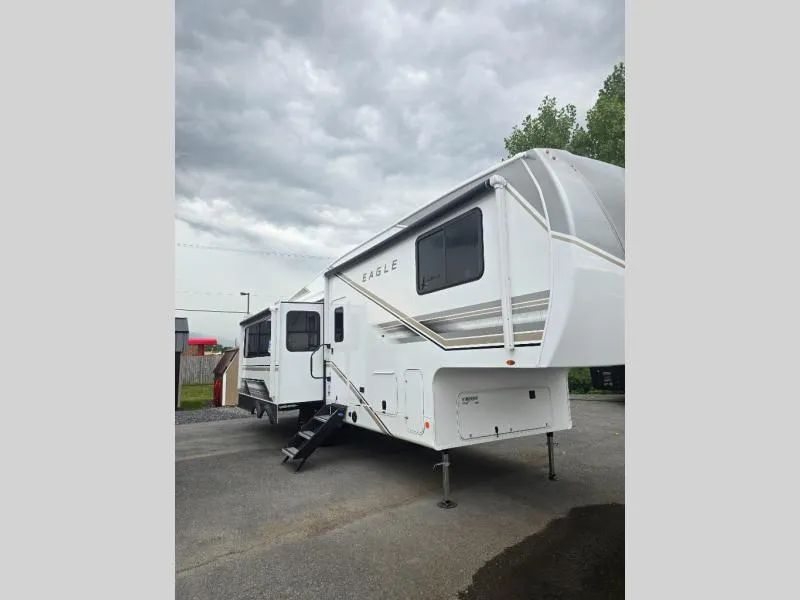 2027 Jayco Eagle 29RLC - Photo 2