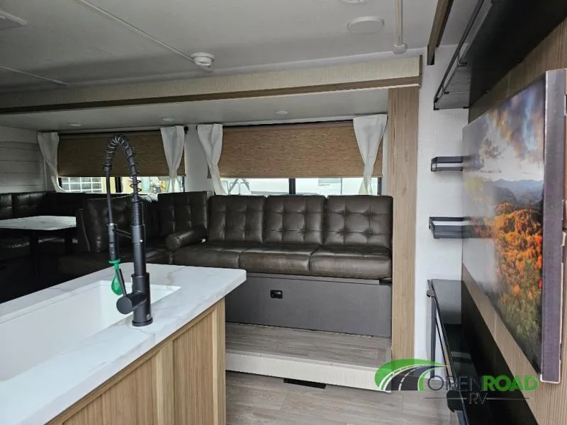 2026 Forest River Wildwood X-Lite 273QBXL - Photo 3