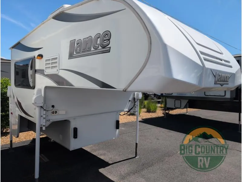 2018 Lance Lance Used   650 - Photo 4