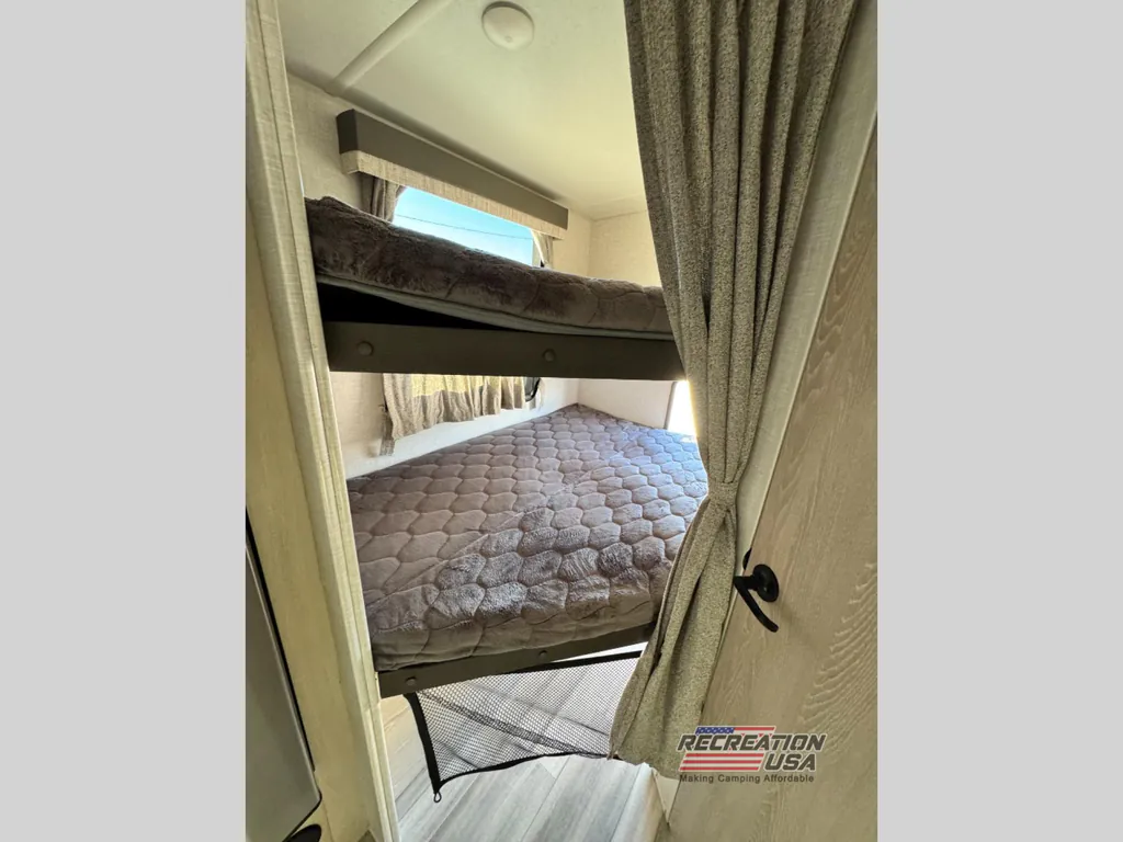 2023 Forest River Flagstaff Micro Lite 25BRDS, Photos photo 12