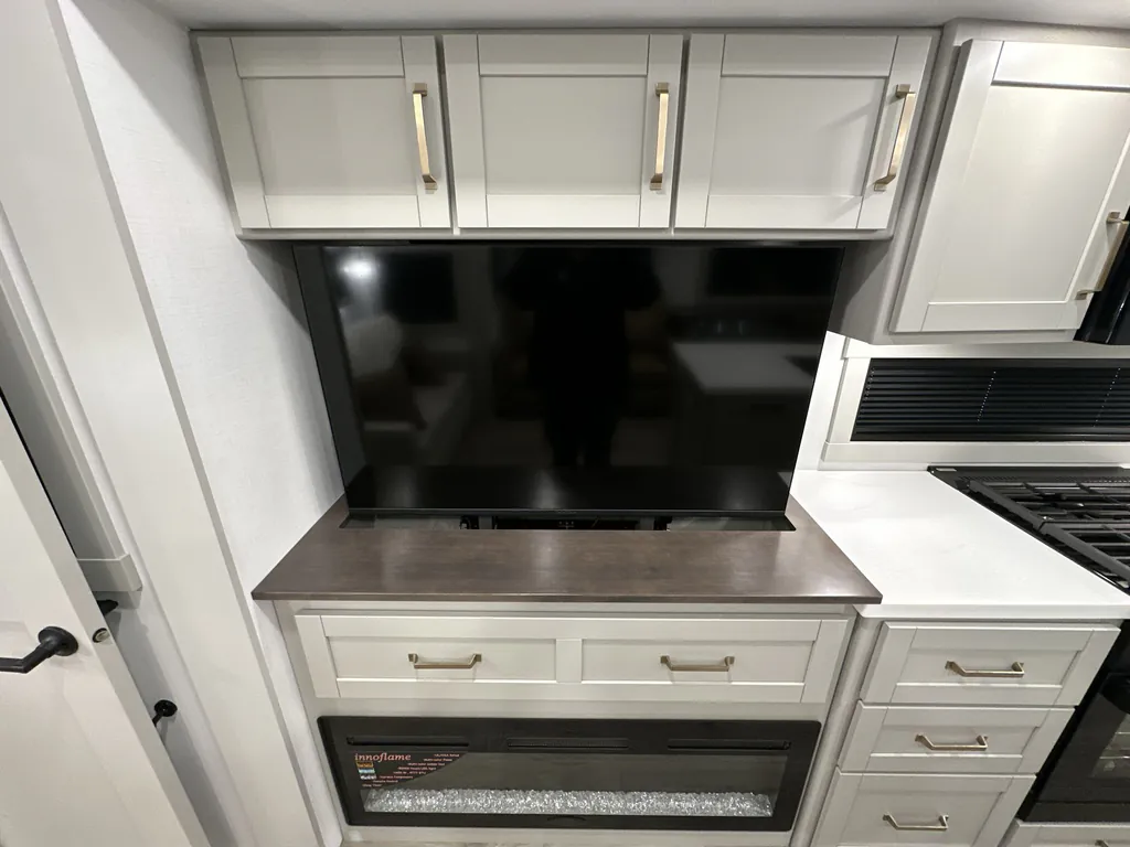 2026 Brinkley Model Z 3515, Photos photo 5