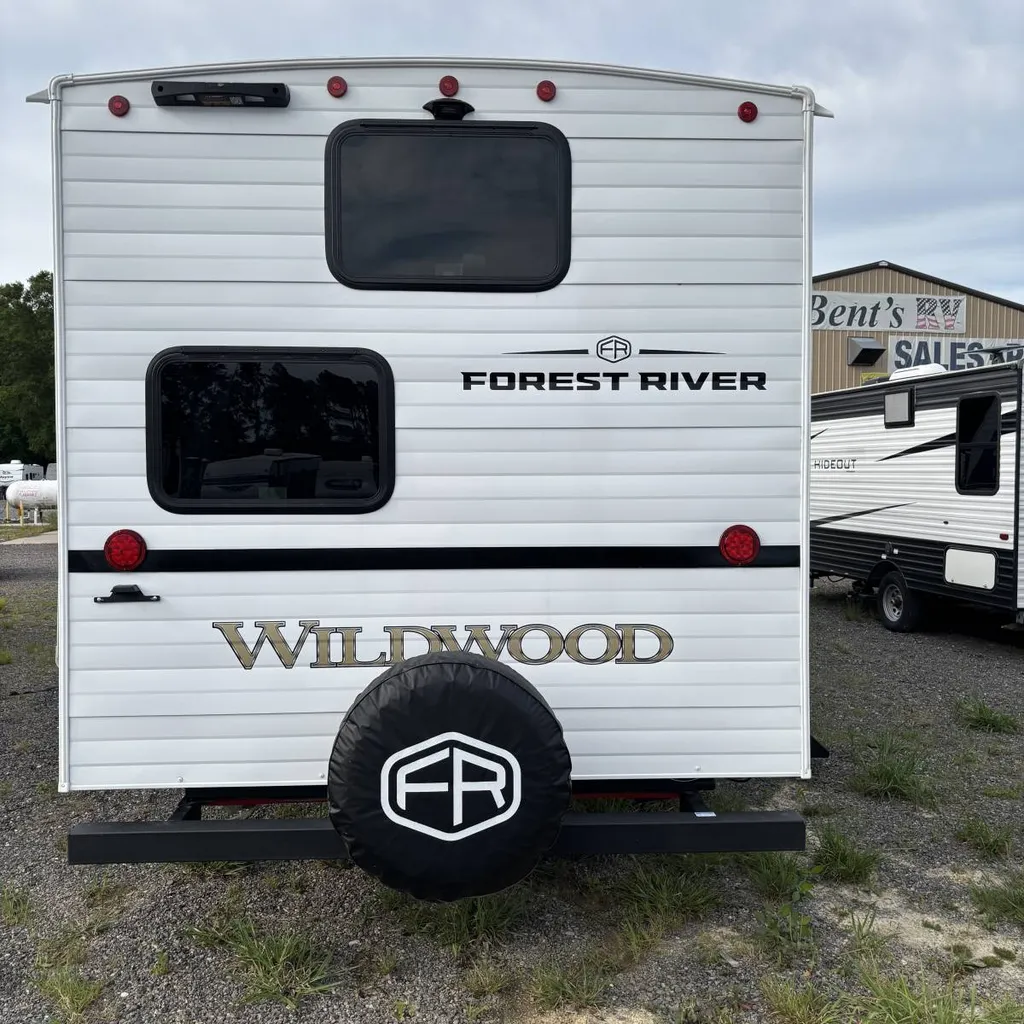 2026 Forest River Wildwood 300ICE, Photos photo 7