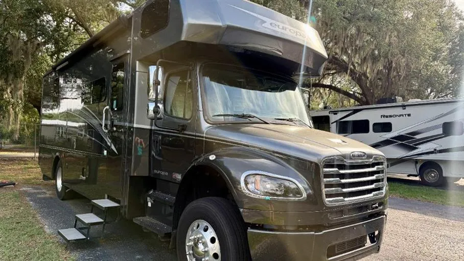 2024 Dynamax Corp Europa 31SS - Photo 2