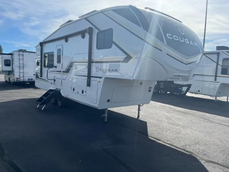 2026 Keystone Cougar Half-Ton 23MLE - Photo 2