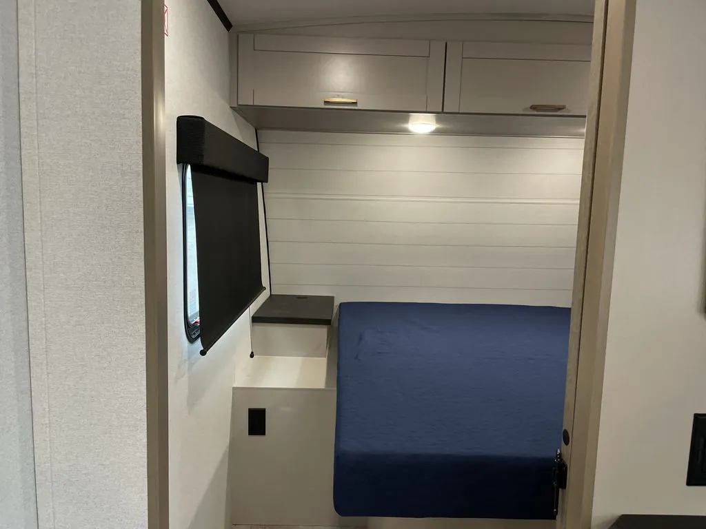 2027 Jayco Jay Feather 29BHB, Photos photo 10