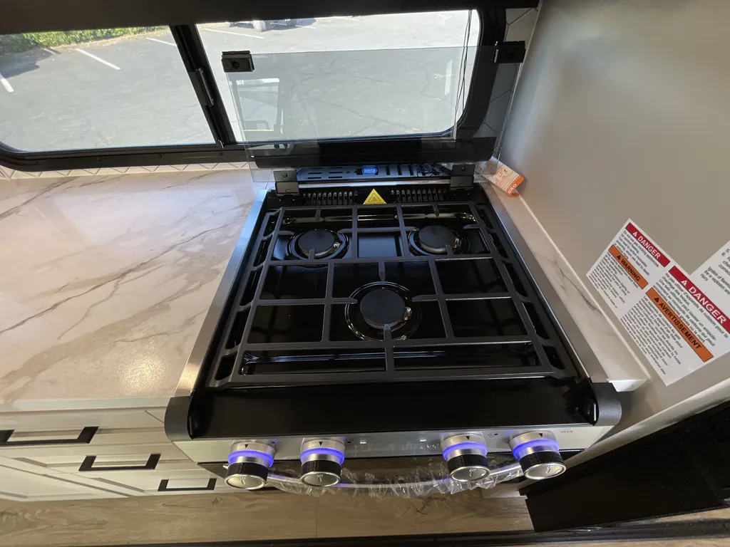 2026 Jayco Jay Feather 32QBH, Photos photo 10