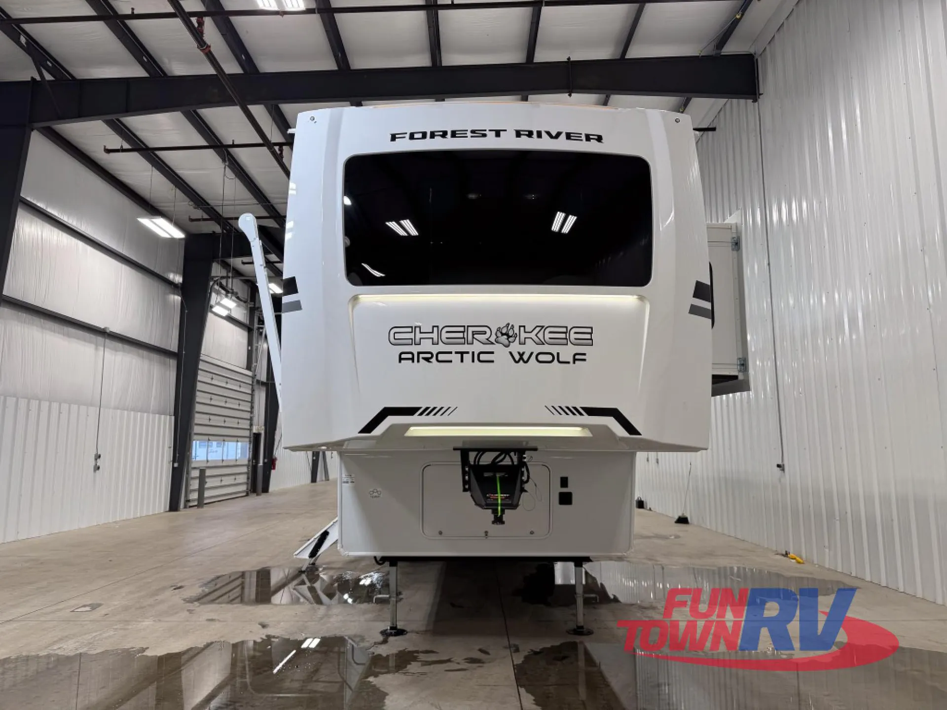 2026 Forest River Cherokee Arctic Wolf 3750SUITE - Photo 3