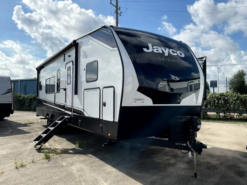2027 Jayco Seismic 265 - Photo 4
