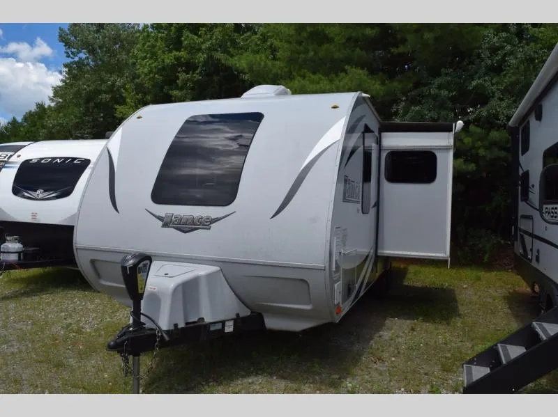 2018 Lance Lance Travel Trailers Used    2185 - Photo 2