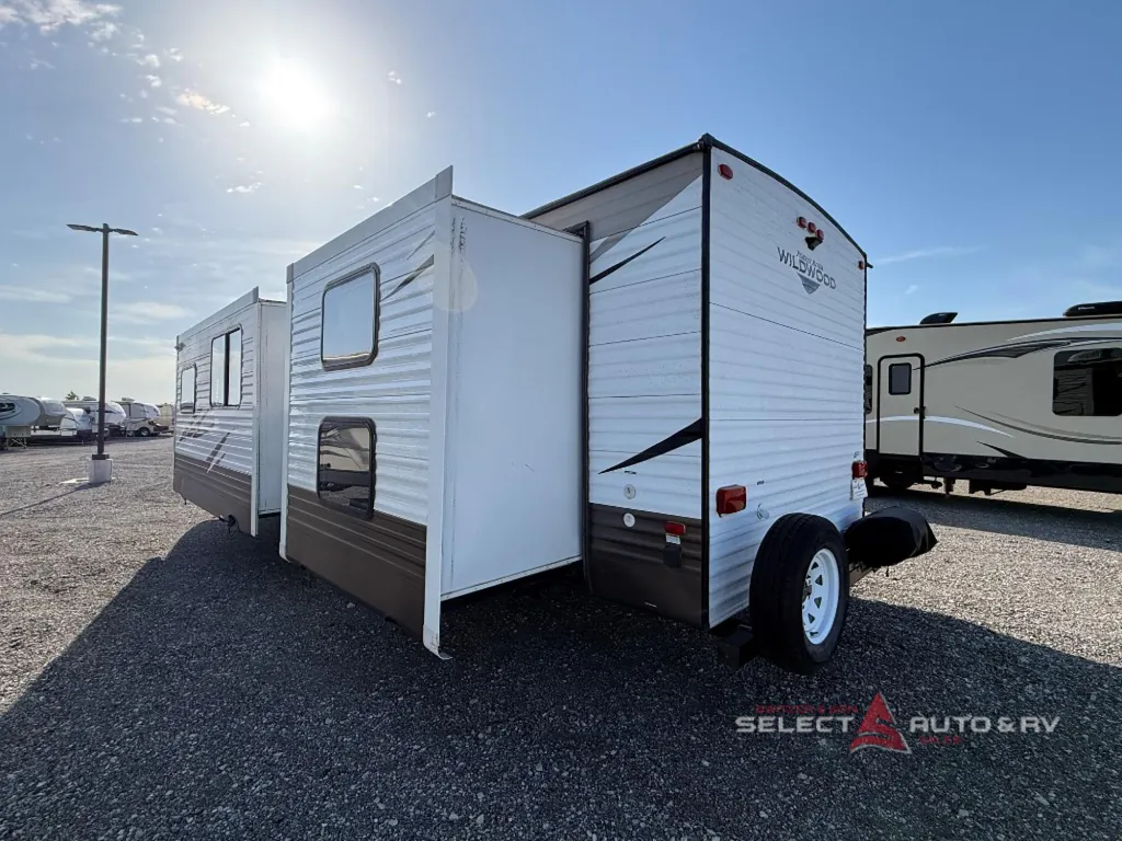 2019 Forest River Wildwood 31KQBTS, Photos photo 6