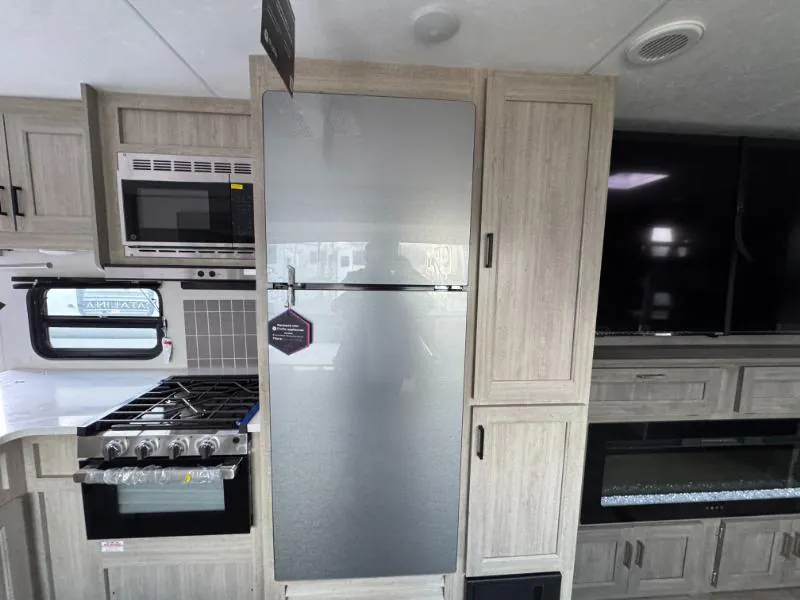 2026 Coachmen Catalina Legacy Edition 273DBHCK, Photos photo 16