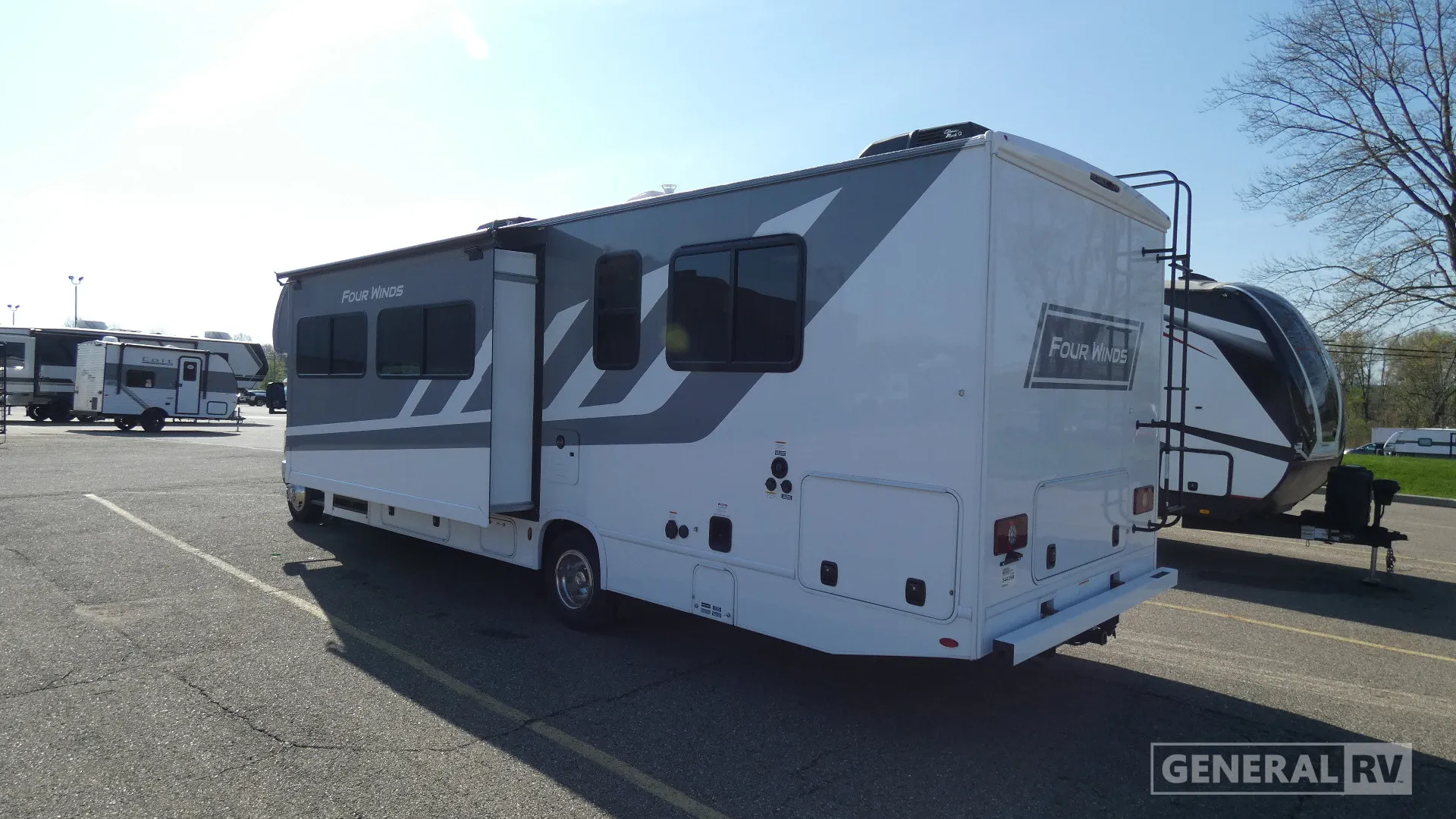 2026 Thor Motor Coach Four Winds 31H - Photo 4