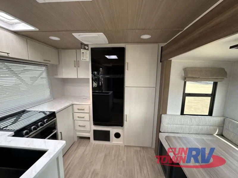 2026 Forest River Vibe 2600RK - Photo 3