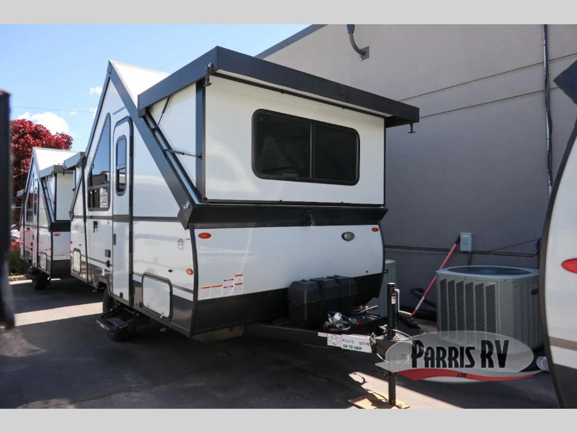 2026 Forest River Rockwood Hardside Series A121FD - Photo 2