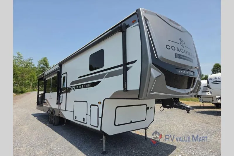 2025 Coachmen Brookstone 318RLL - Photo 2