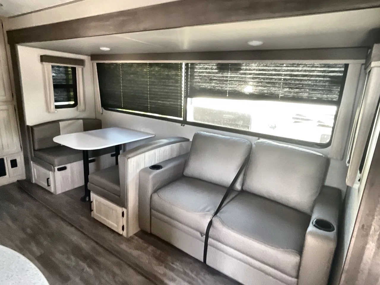 2026 Forest River Aurora 34BHTS - Photo 3