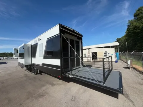 2026 Brinkley Model G 3970 - Photo 4