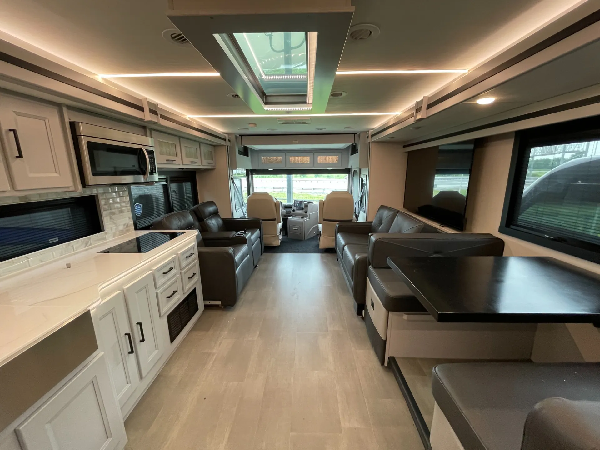 2024 Coachmen Sportscoach RD 411TS - Photo 3