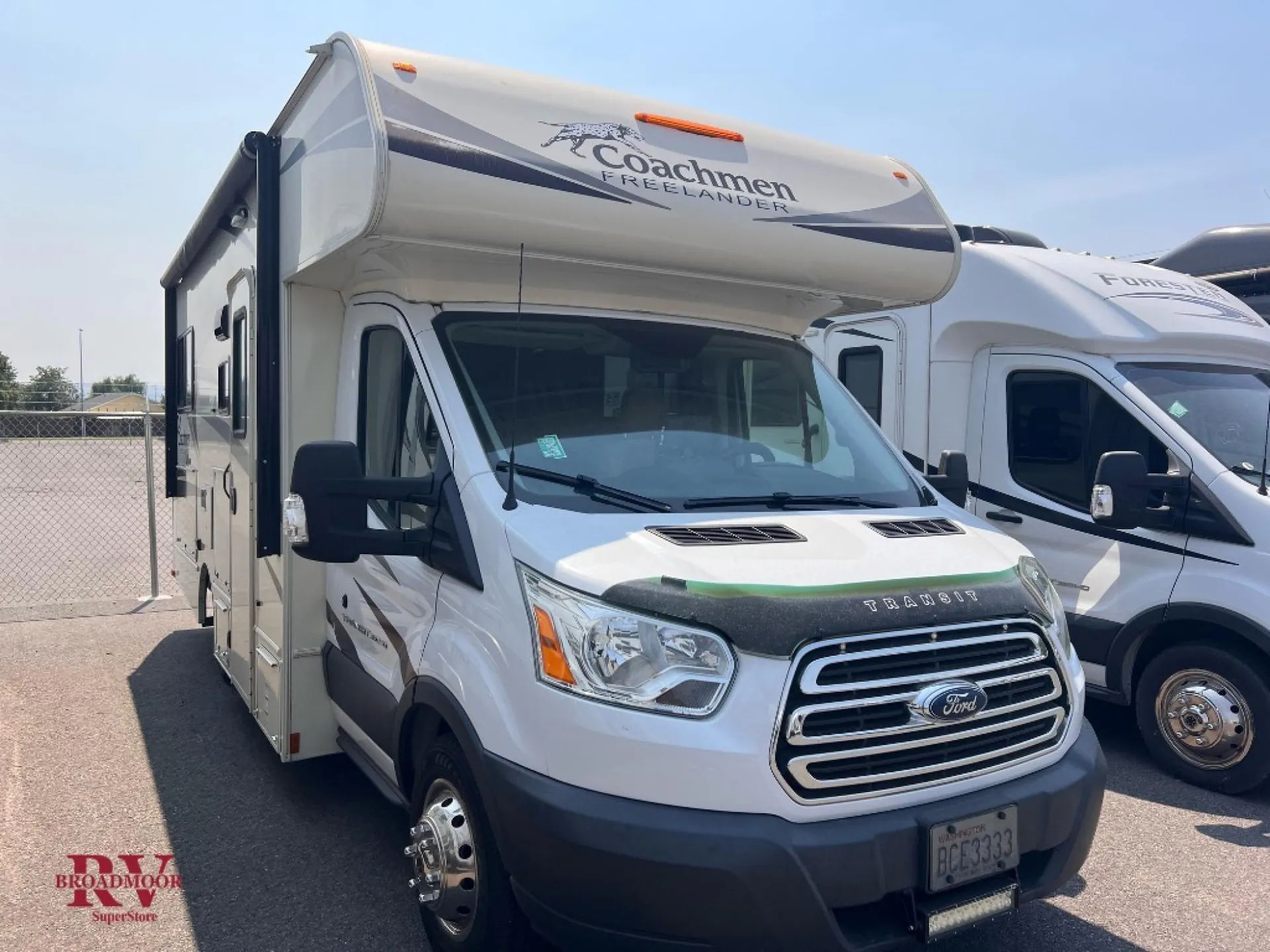 2017 Coachmen Freelander 20CB - Photo 2