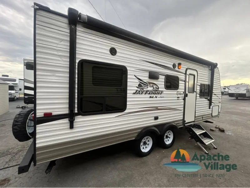 2016 Jayco Jay Flight SLX 212QBW - Photo 3
