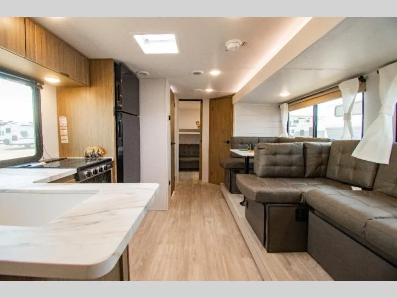 2027 Forest River RV WILDWOOD X-LITE 273QBXL - Photo 4