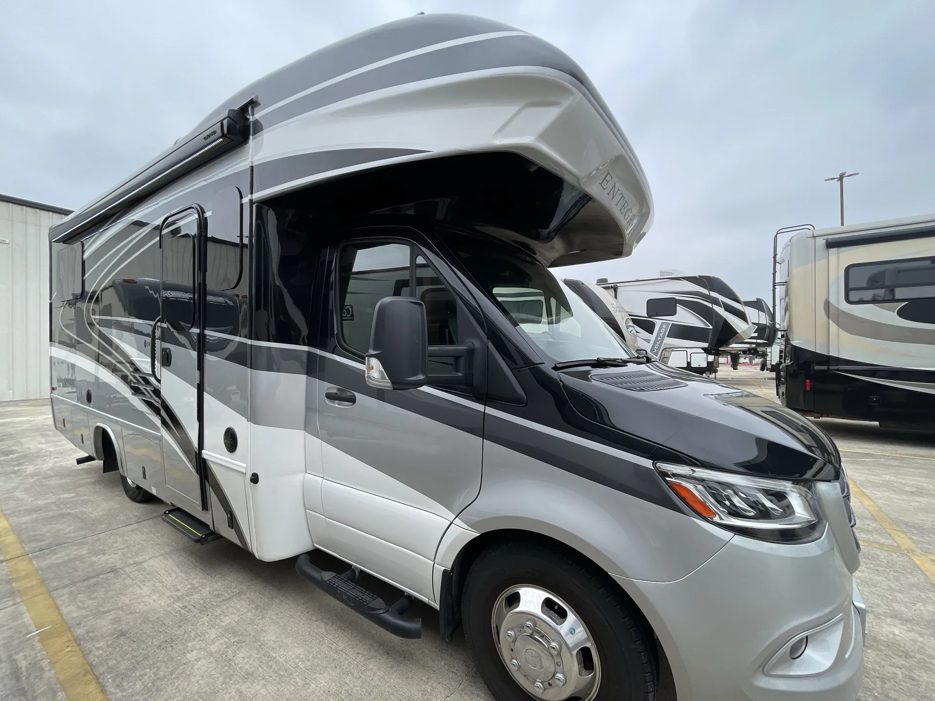 2024 Entegra Coach Qwest 24N dealer photo 1 from Camping World