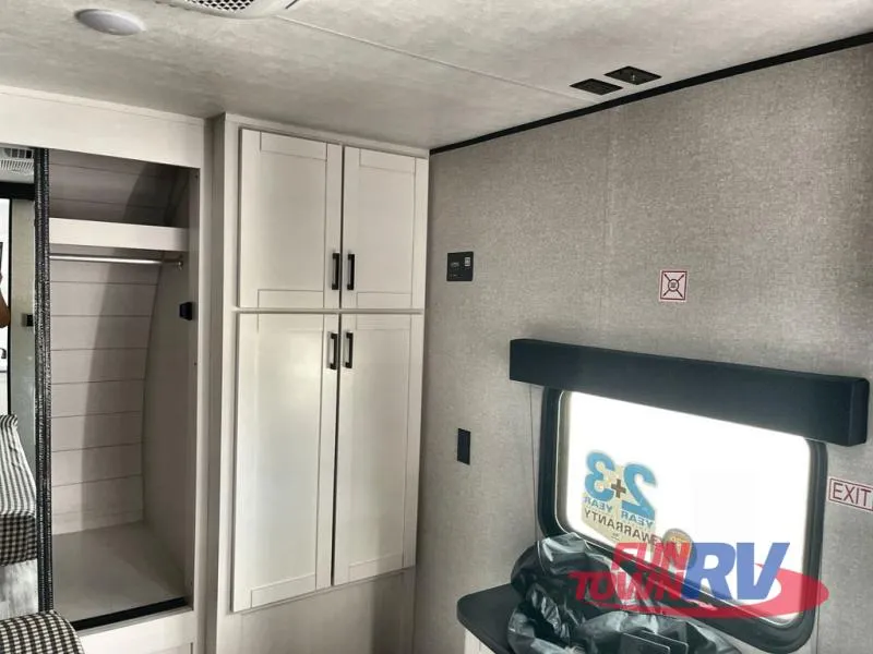 2026 Jayco Jay Flight SLX 334RTS - Photo 4