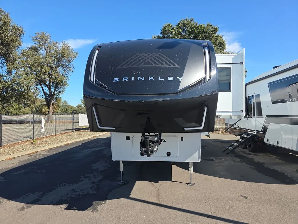 2026 Brinkley Model Z 3610, Photos photo 3