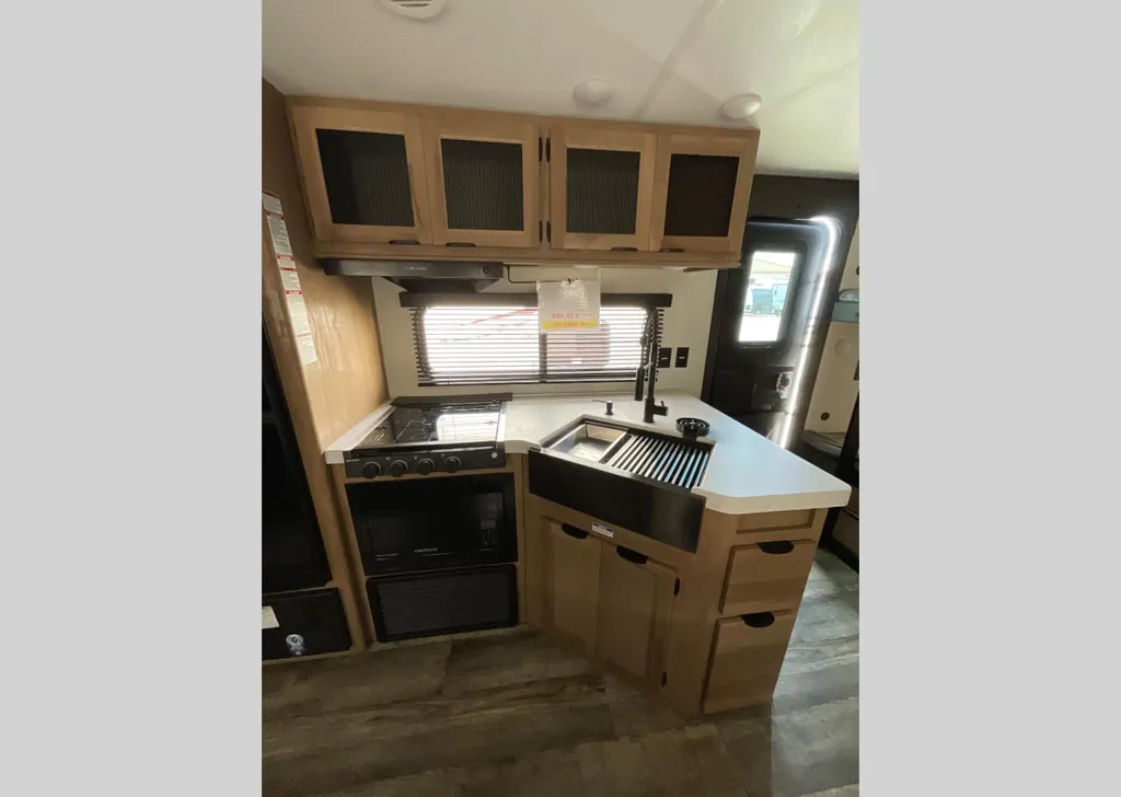 2024 Forest River Cherokee Grey Wolf 27DBH, Photos photo 11
