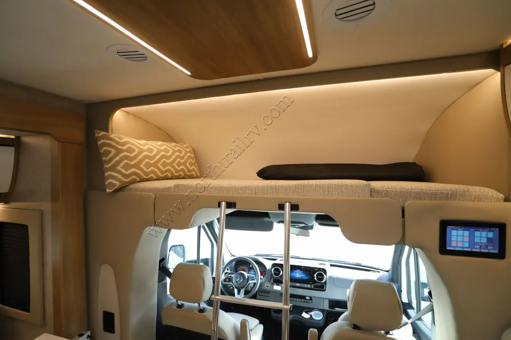 2026 Tiffin Wayfarer 25 XLW, Photos photo 17