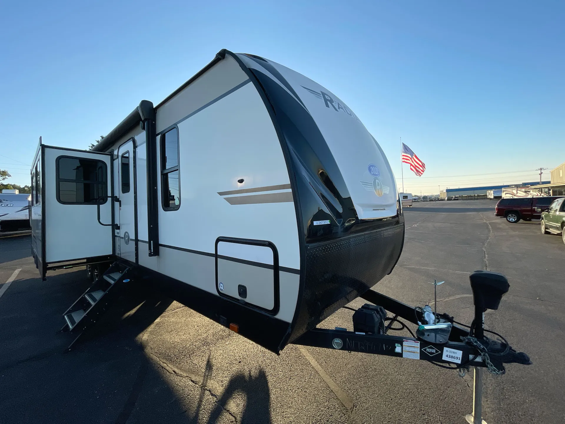 2020 cruiser rv Radiance 32BH - Photo 2