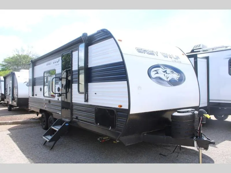 2024 Forest River Cherokee Grey Wolf Black Label 22CEBL - Photo 4