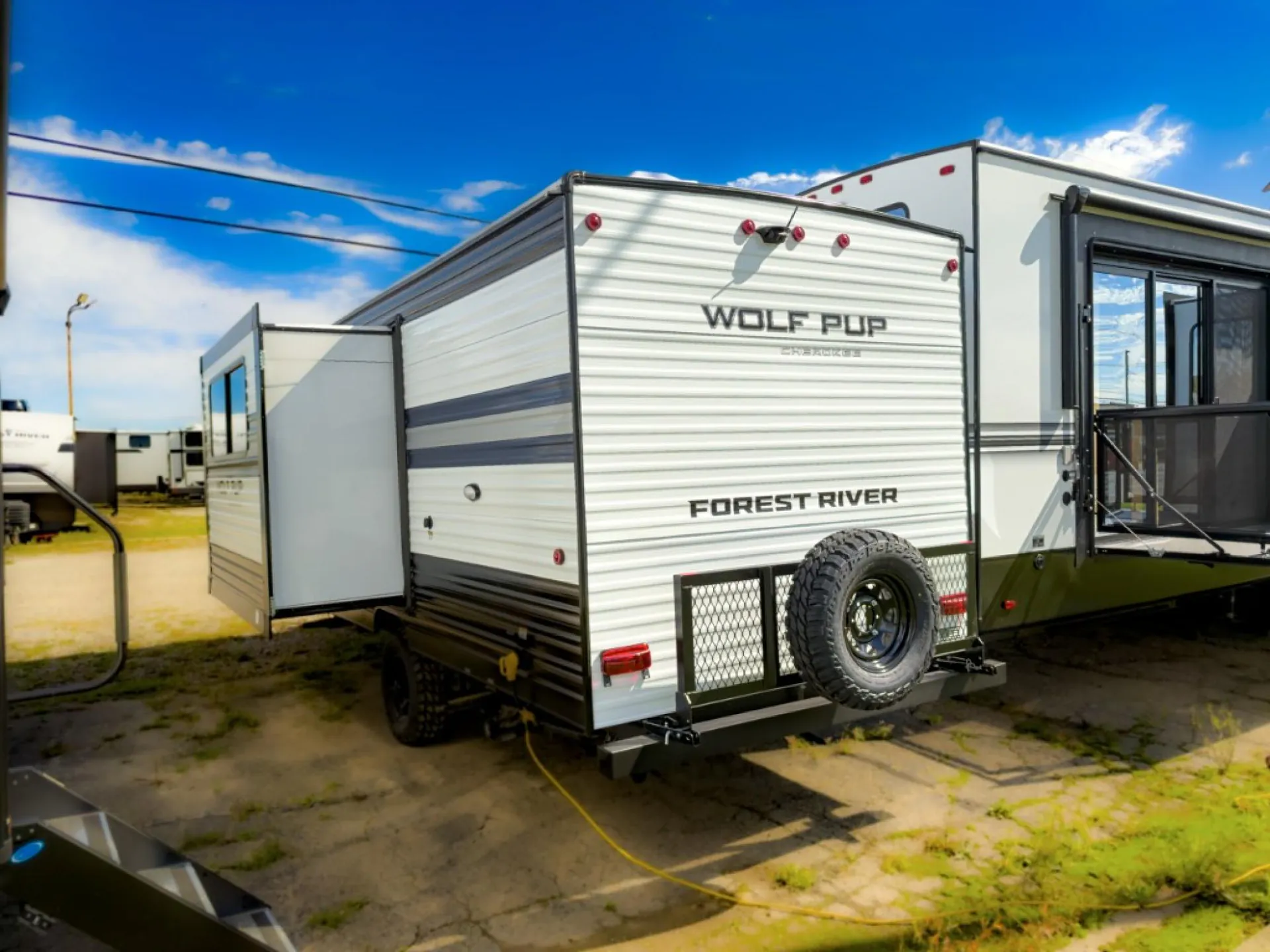 2027 Forest River Cherokee Wolf Pup 17JW — Photo 7