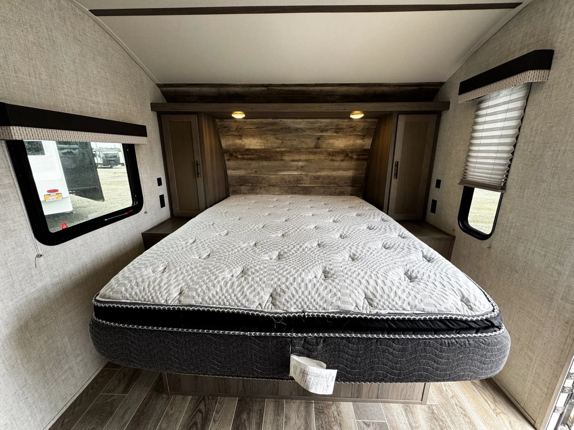 2022 Gulf Stream Ameri-Lite 189DD - Photo 4