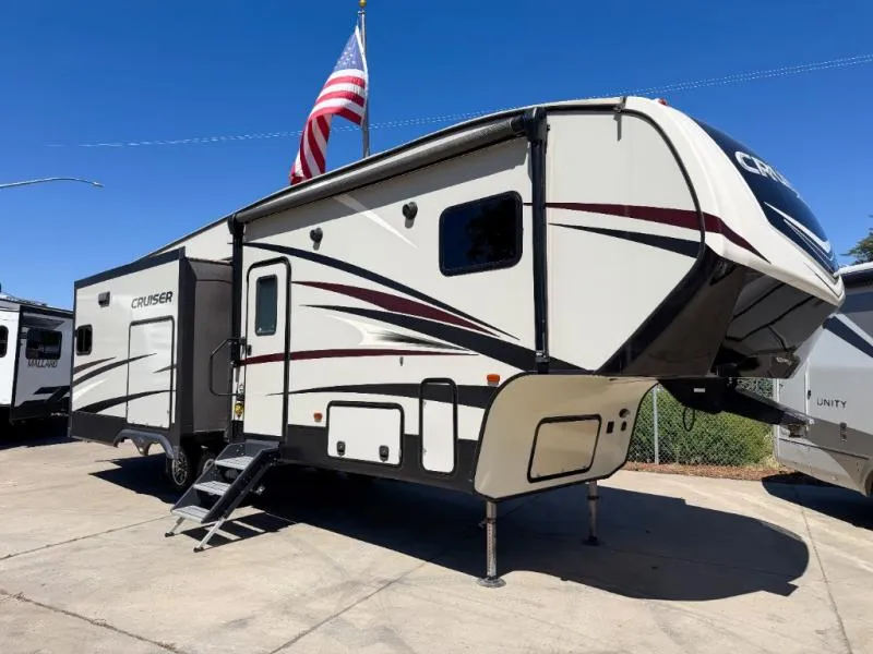 2018 CrossRoads Cruiser Aire 28RD - Photo 2