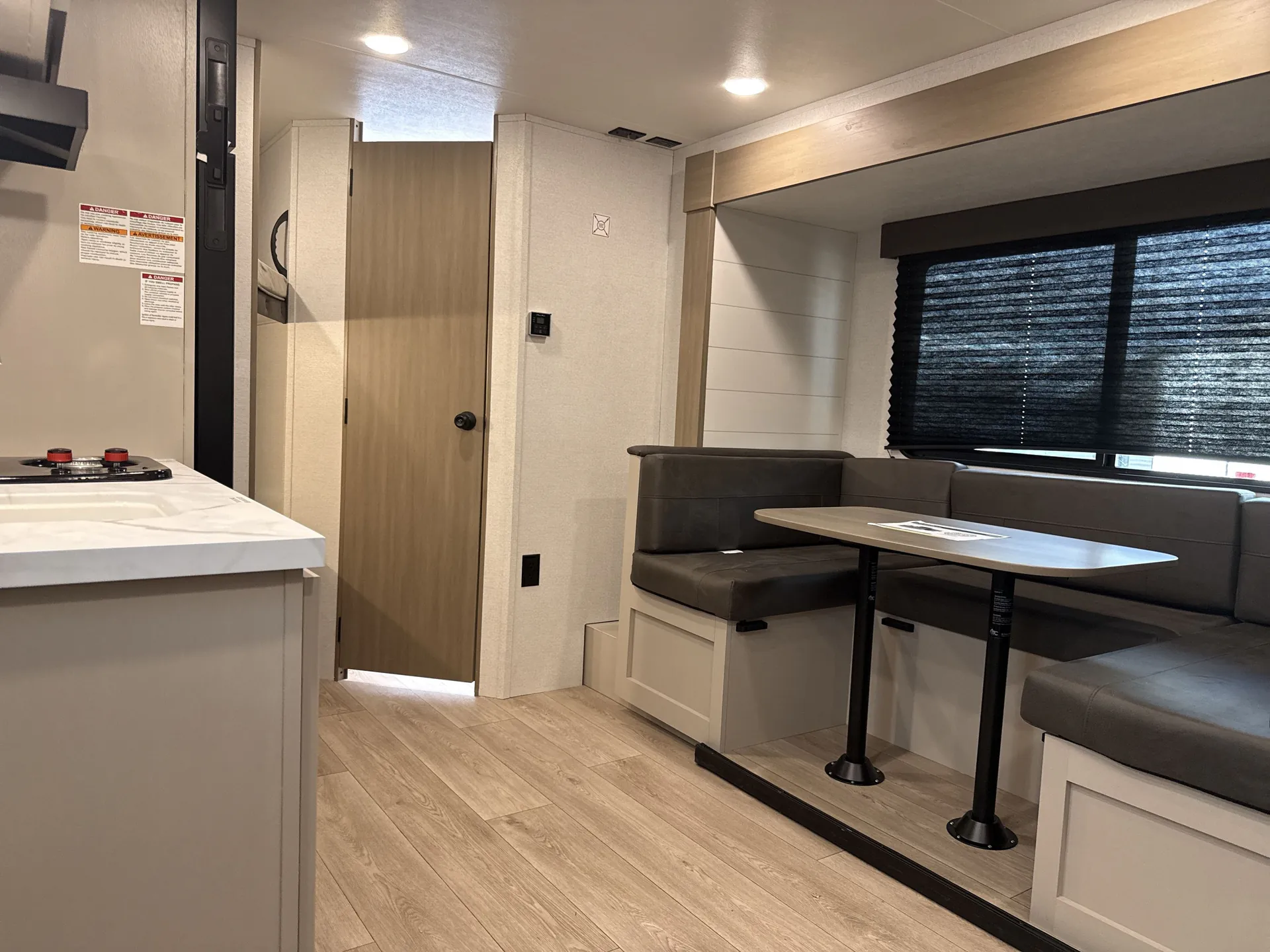 2027 Jayco Jay Flight 197MB — living area main