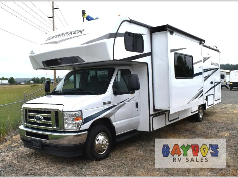 2023 Forest River Sunseeker LE 3250DSLE - Photo 2