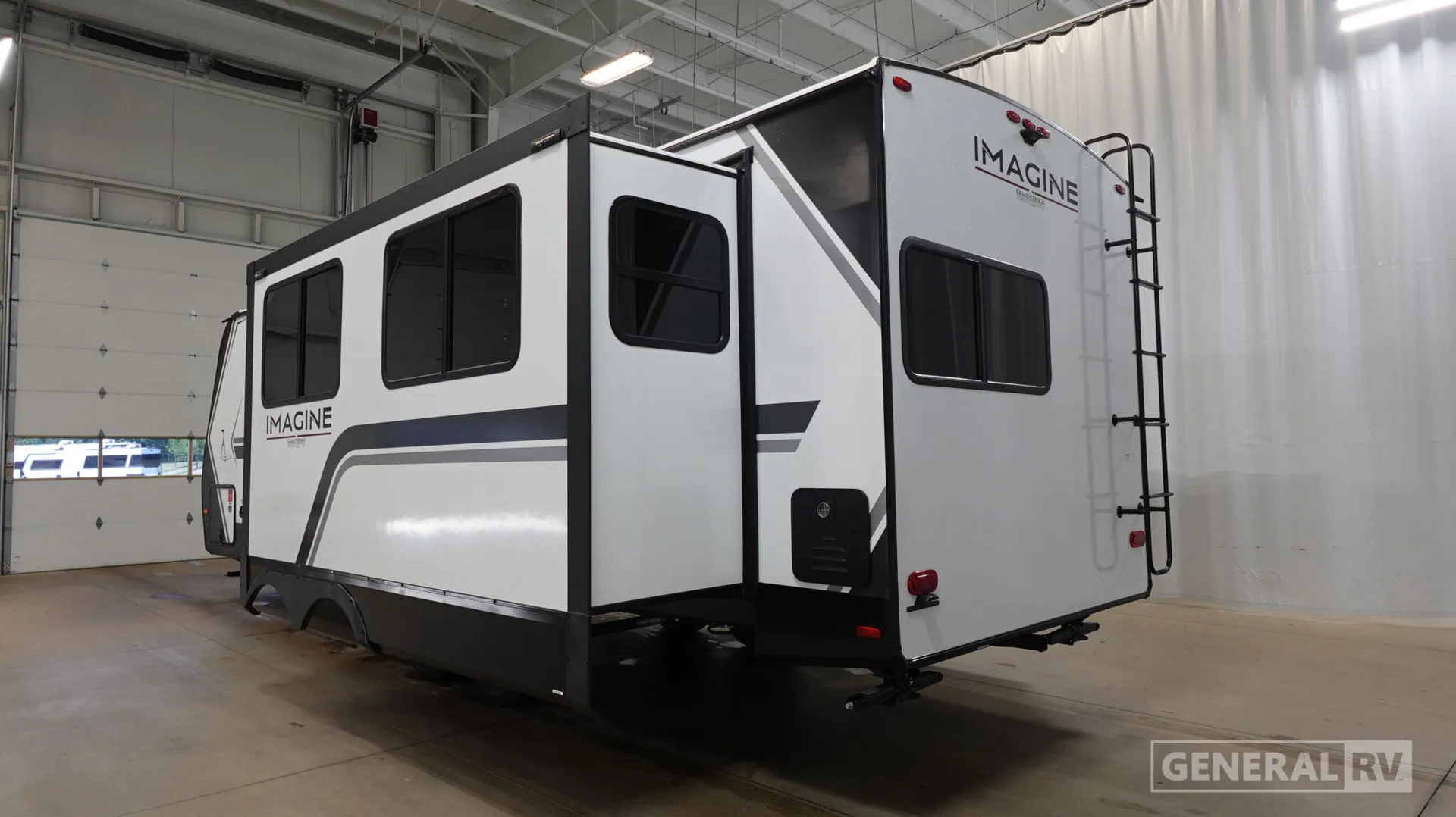 2026 Grand Design Imagine 2670MK - Photo 4