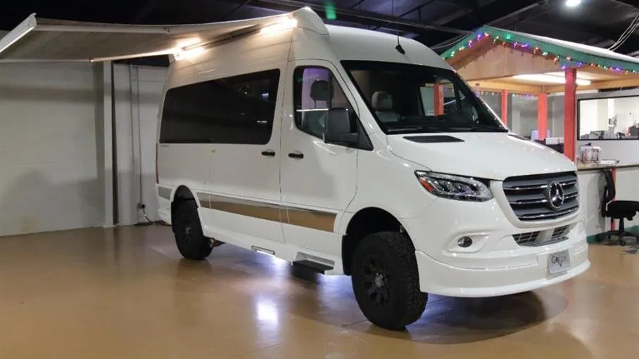 2025 Grech RV Turismo-ion AWD TWIN BED - Photo 2