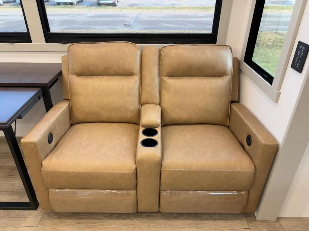 2026 Brinkley Model G 4100, Photos photo 26
